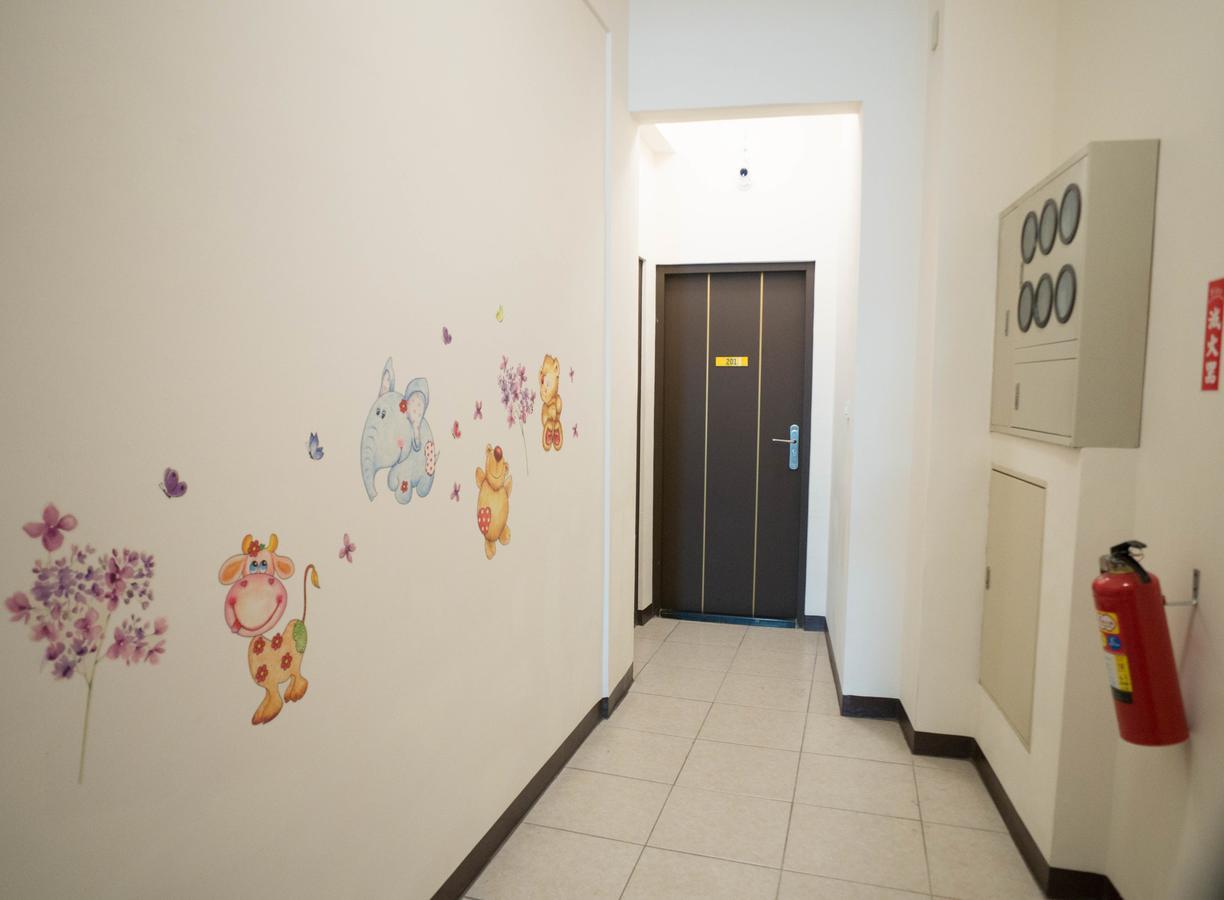 Feng Chia House Hostel Taichung Exterior photo