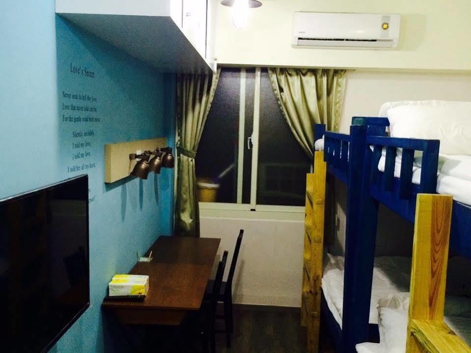 Feng Chia House Hostel Taichung Exterior photo