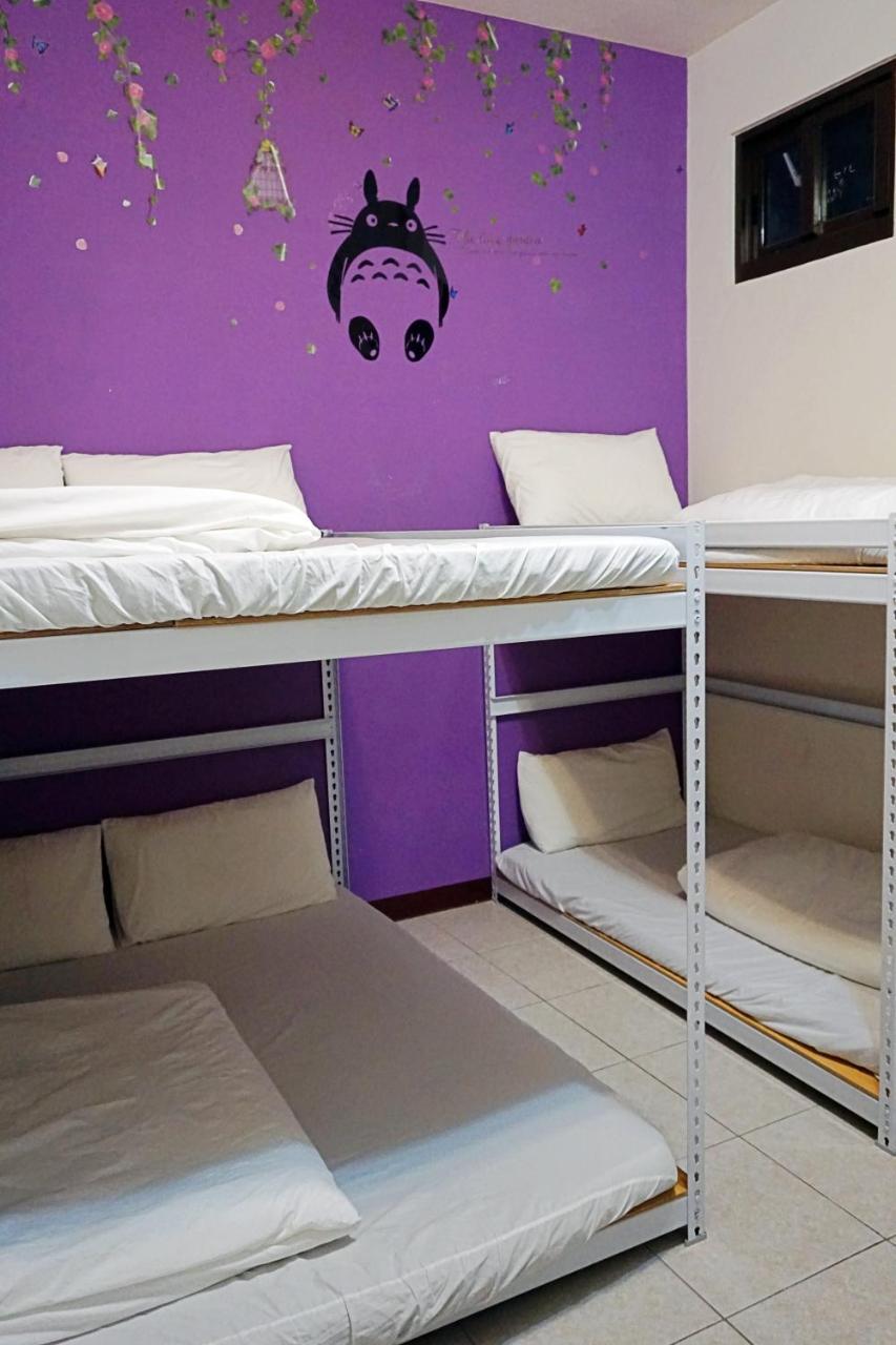 Feng Chia House Hostel Taichung Exterior photo